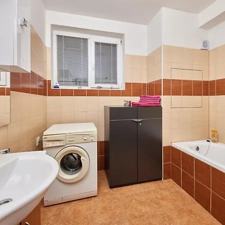 Cutie * Μπρατισλάβα